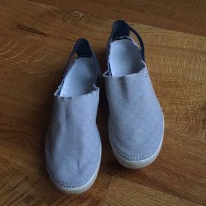 Columbia slip ons!!! NWOT!!